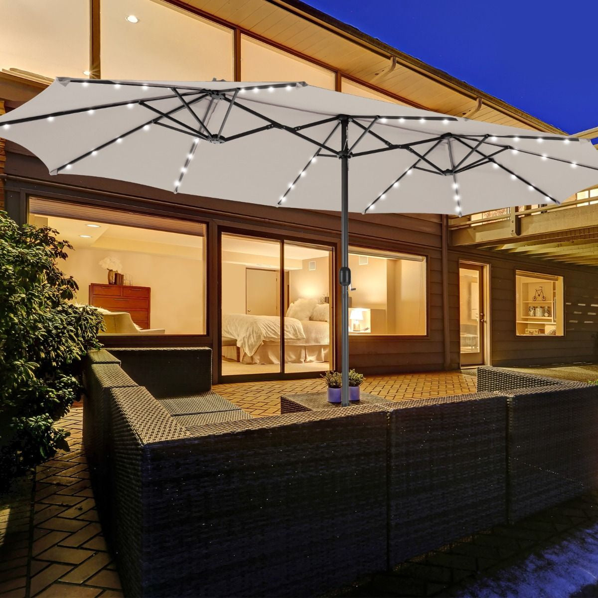 Ombrellone Gemello Da 470Cm Con 48 Luci LED, Ombrello Da Esterno a Doppio Lato Con Pannello Solare Auto-Caricante 3 Colori