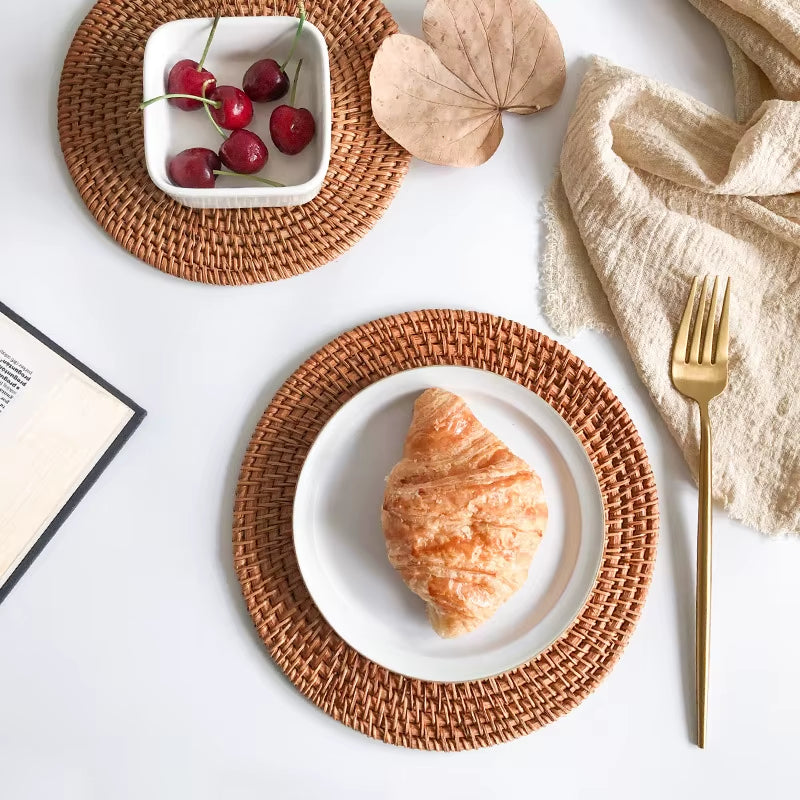 Cup Mat round Natural Rattan Hot Pad ,Hand Woven Hot Insulation Placemats Table Padding Kitchen Decoration Accessories